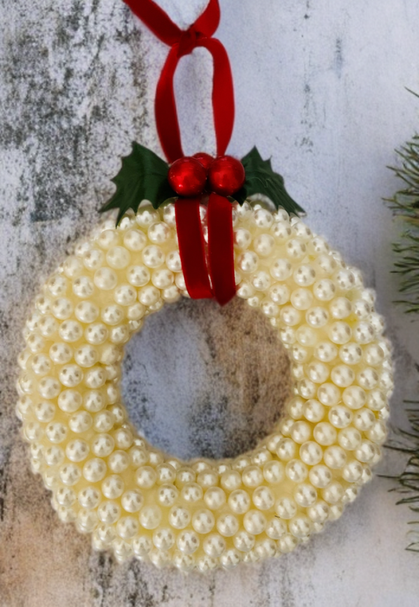 Holiday Pearl Bead Window Wreath; Small Holiday Wreath; Christmas Decor; Door and Window Wreath