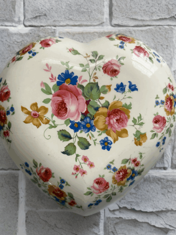 Very Special Vintage 1948 Porcelain Heart Covered Dish, Catchall/Jewelry Bowl, Personal Keepsakes