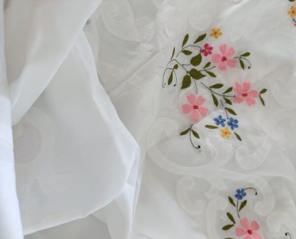 Vintage Embroidered White Cotton Tablecloth 9X12 feet, Formal Table Linen - Image 3